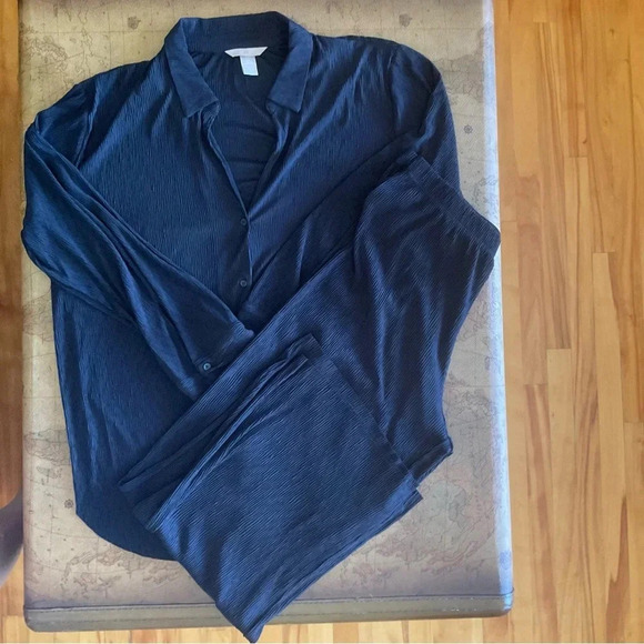 H&M MATCHING CRINKLE SET SIZE MEDIUM BLACK LOUNGEWEAR - Picture 4 of 8